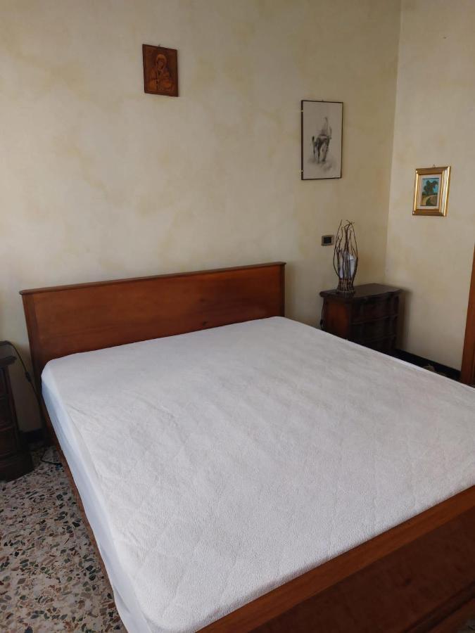Asti Lovely Apartment Esterno foto